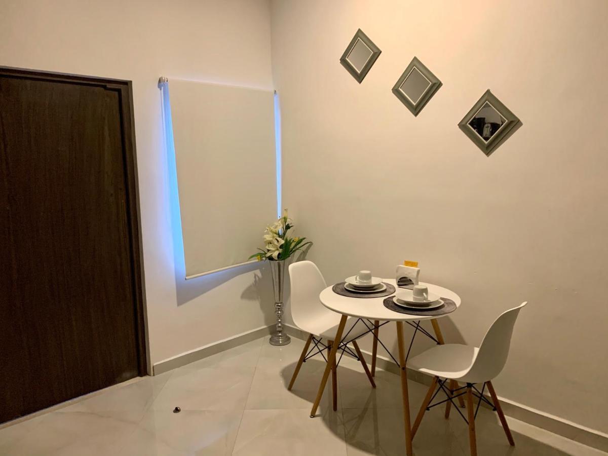 Silversands Hotel Boutique - 5Th Ave Плая дел Кармен Екстериор снимка