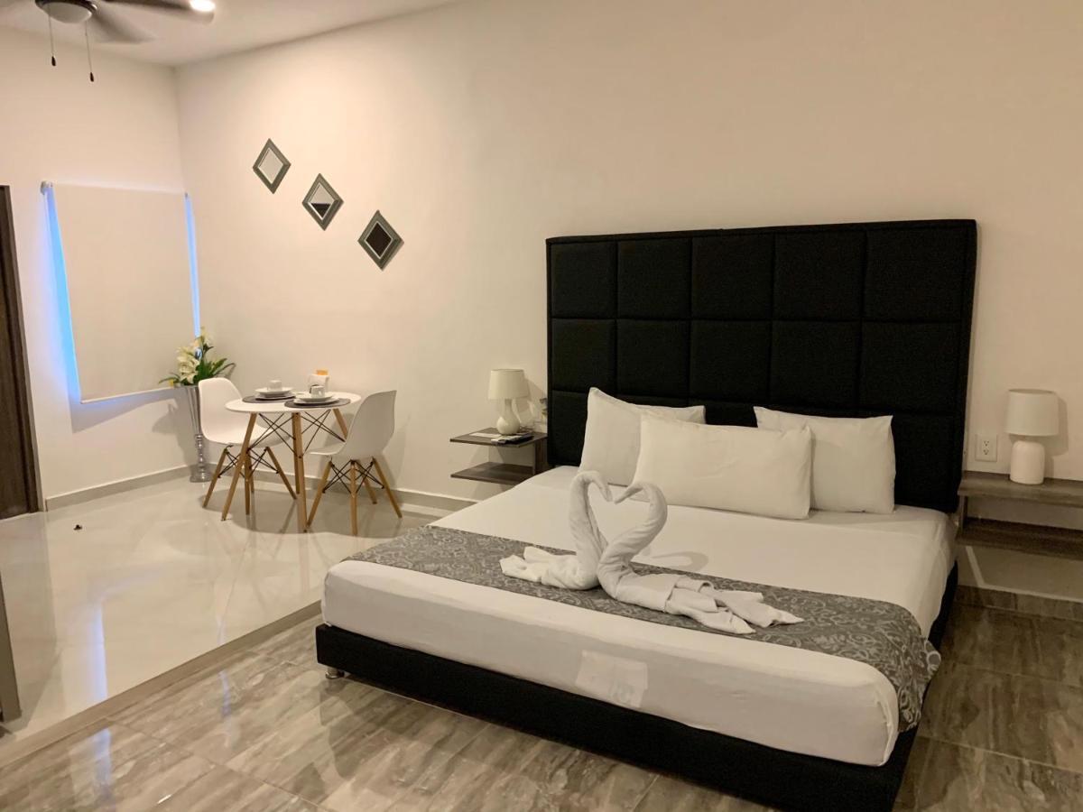 Silversands Hotel Boutique - 5Th Ave Плая дел Кармен Екстериор снимка
