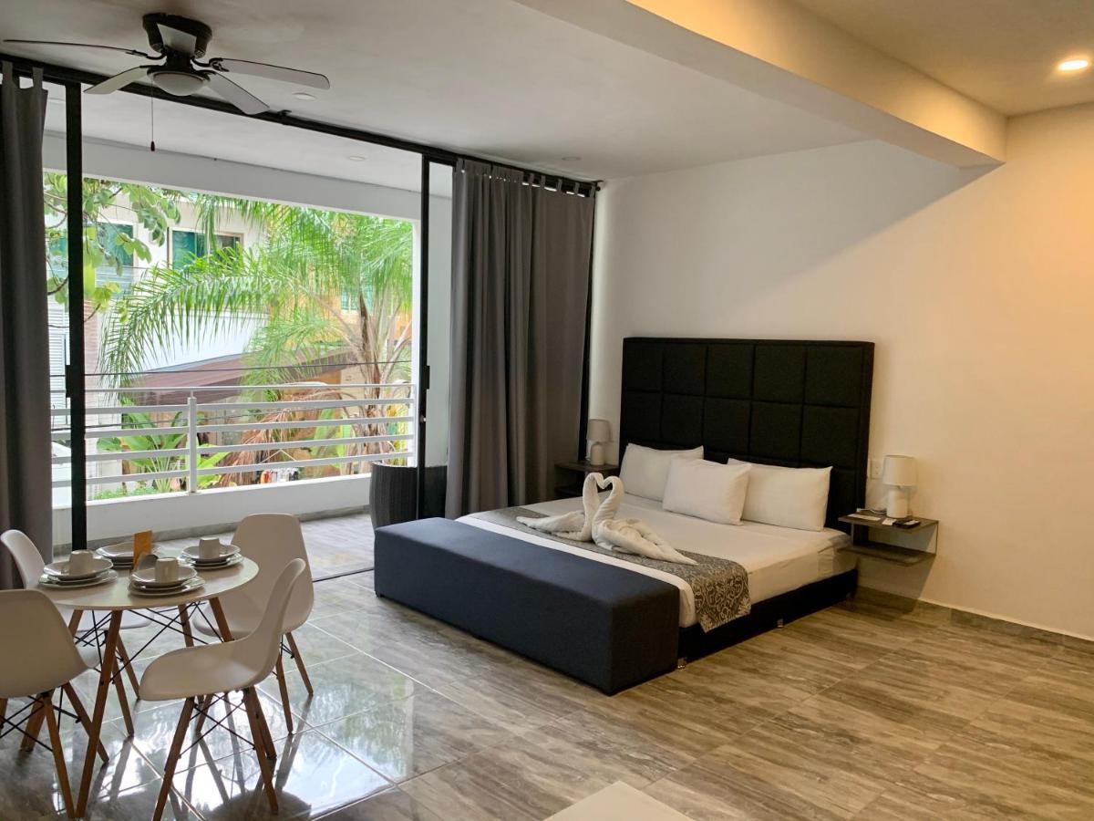 Silversands Hotel Boutique - 5Th Ave Плая дел Кармен Екстериор снимка