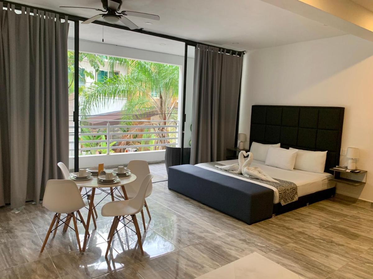 Silversands Hotel Boutique - 5Th Ave Плая дел Кармен Екстериор снимка