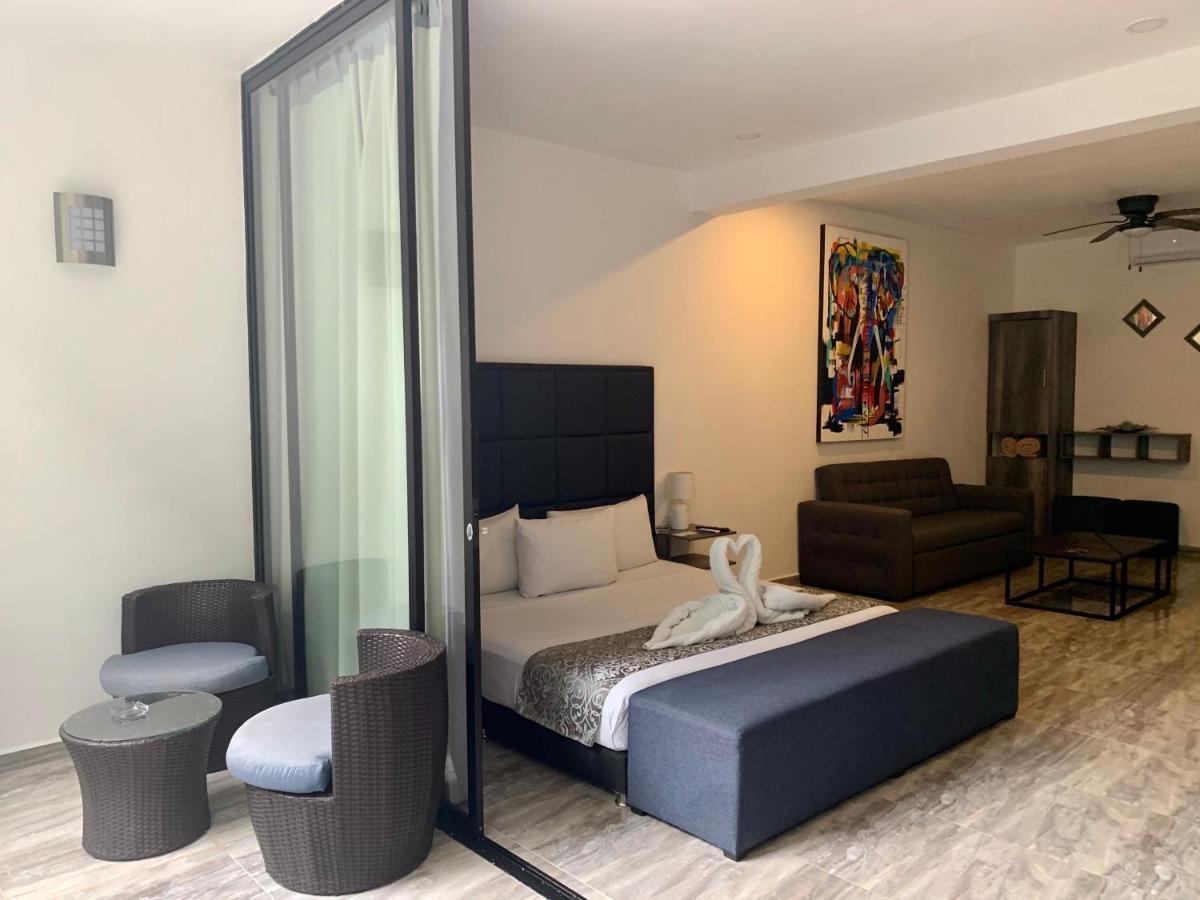 Silversands Hotel Boutique - 5Th Ave Плая дел Кармен Екстериор снимка