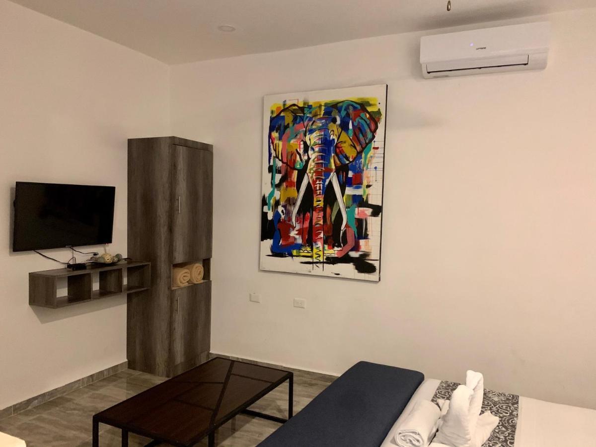 Silversands Hotel Boutique - 5Th Ave Плая дел Кармен Екстериор снимка