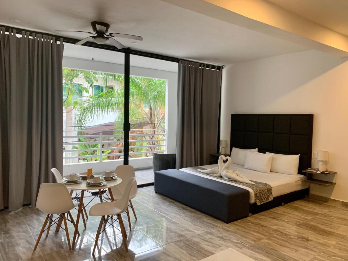 Silversands Hotel Boutique - 5Th Ave Плая дел Кармен Екстериор снимка