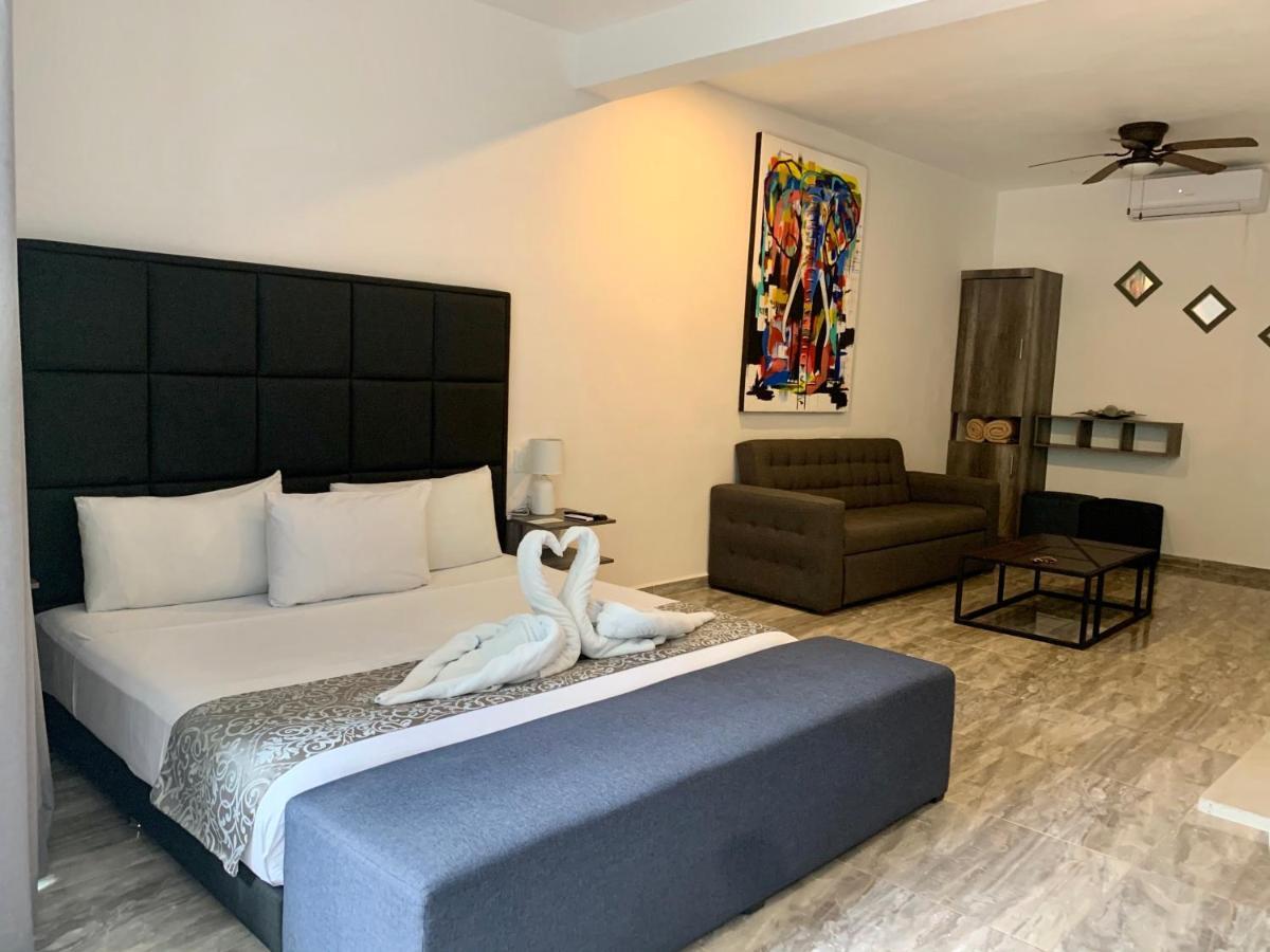 Silversands Hotel Boutique - 5Th Ave Плая дел Кармен Екстериор снимка