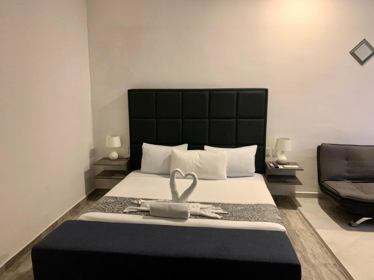 Silversands Hotel Boutique - 5Th Ave Плая дел Кармен Екстериор снимка